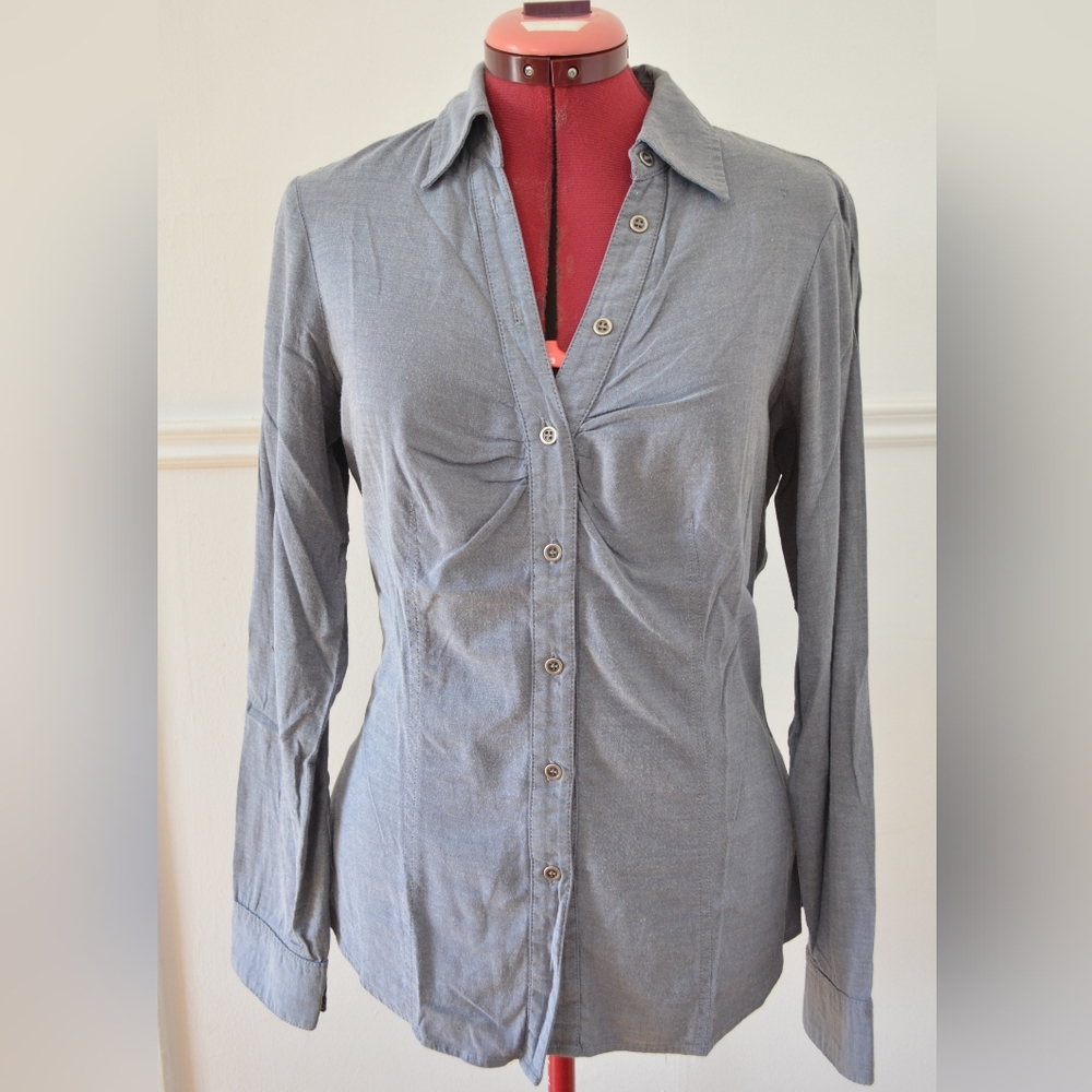 Le Chateau Gray Button-Up Shirt - Medium